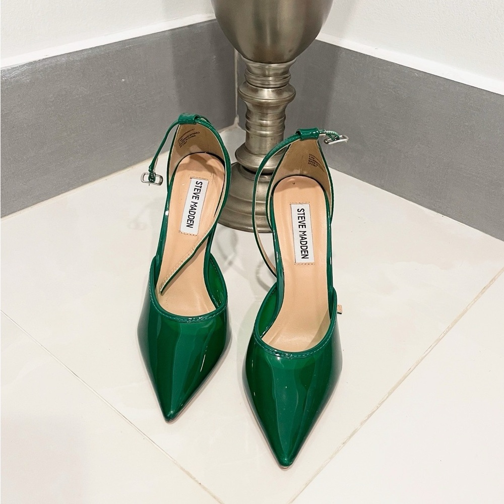 Steve Madden Emerald Patent Heels